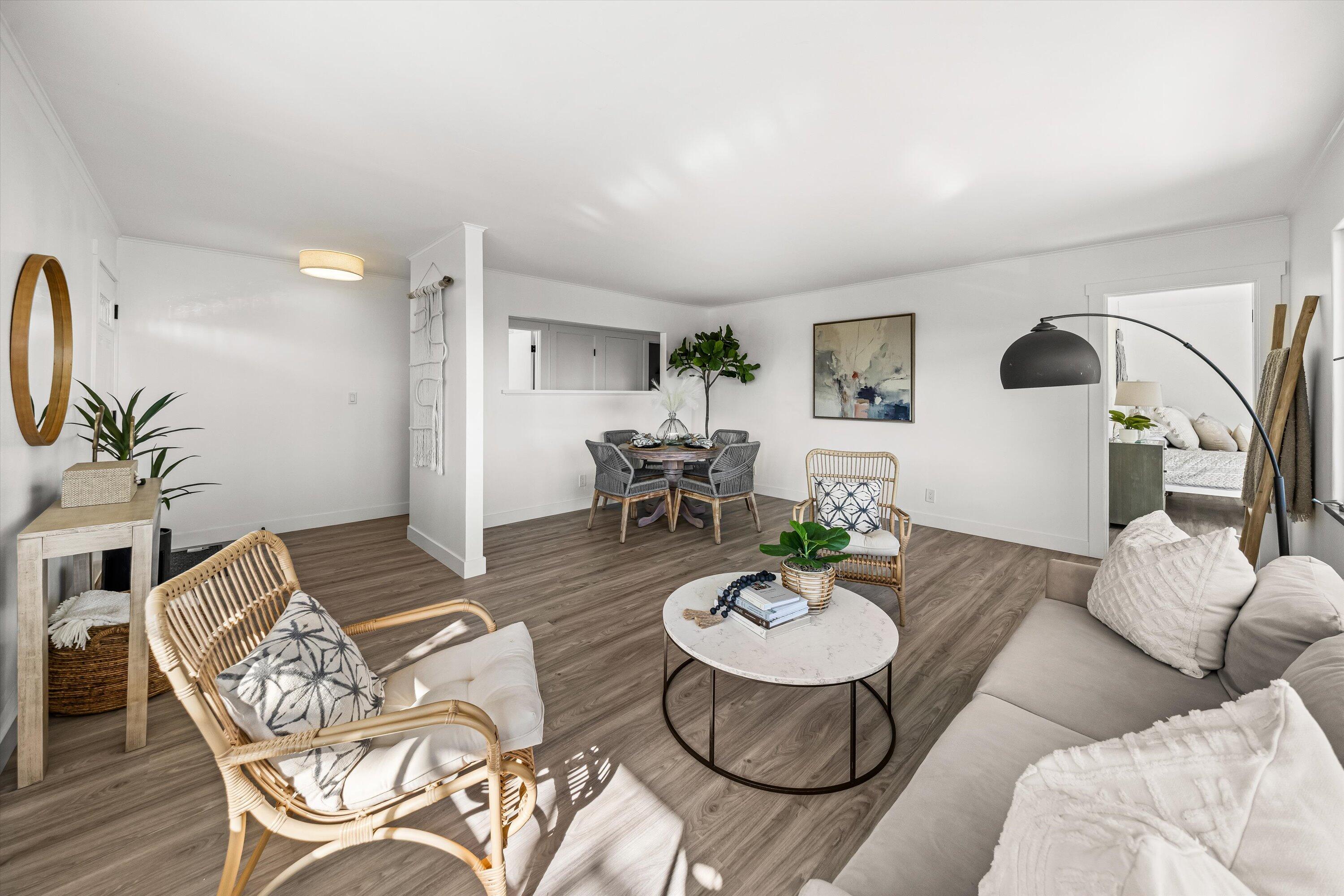 1418 Alta Vista Road, Unit A Santa Barbara, CA 93103 - Photo 4 of 31 Living Room / dining