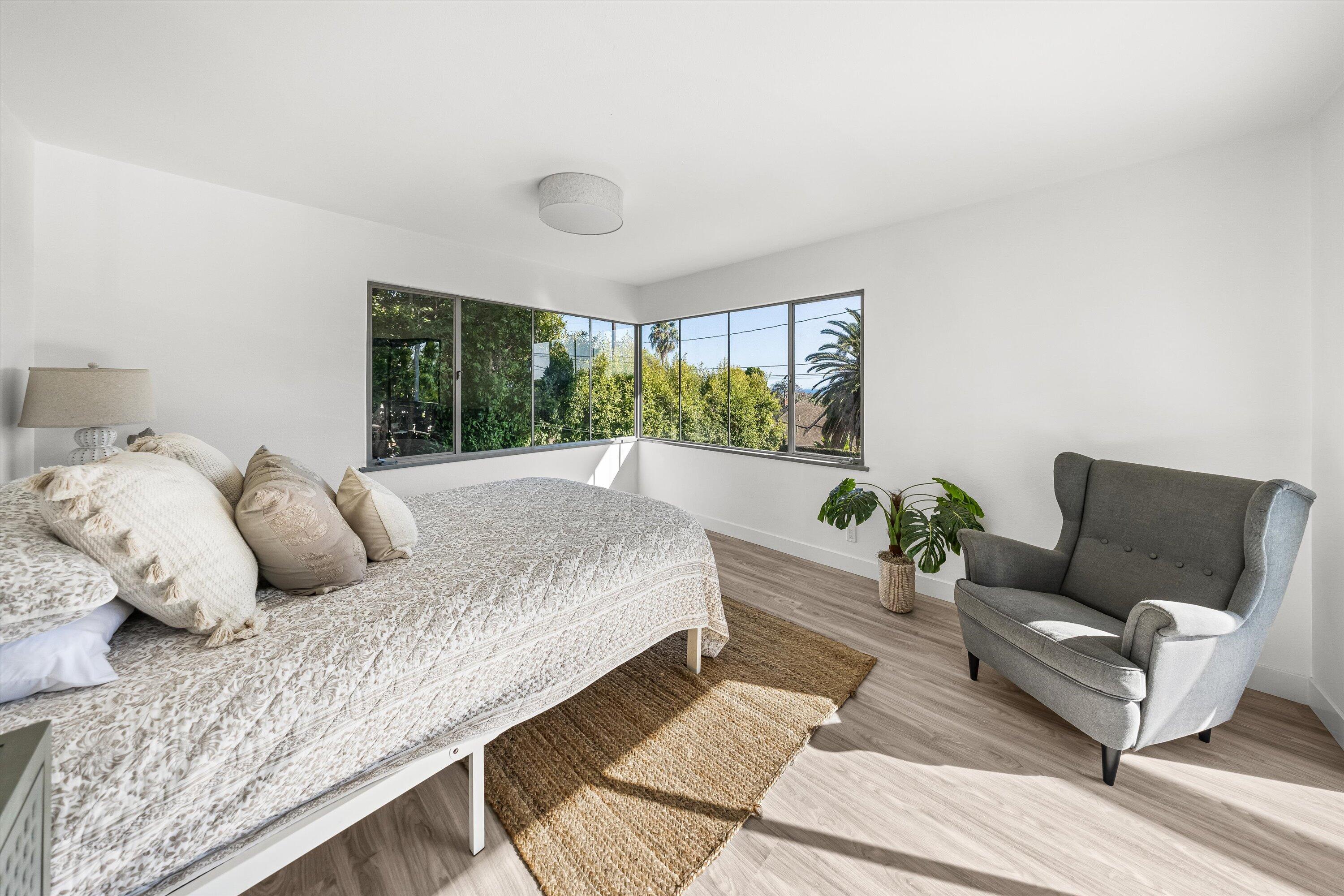 1418 Alta Vista Road, Unit A Santa Barbara, CA 93103 - Photo 7 of 31 Bedroom 1