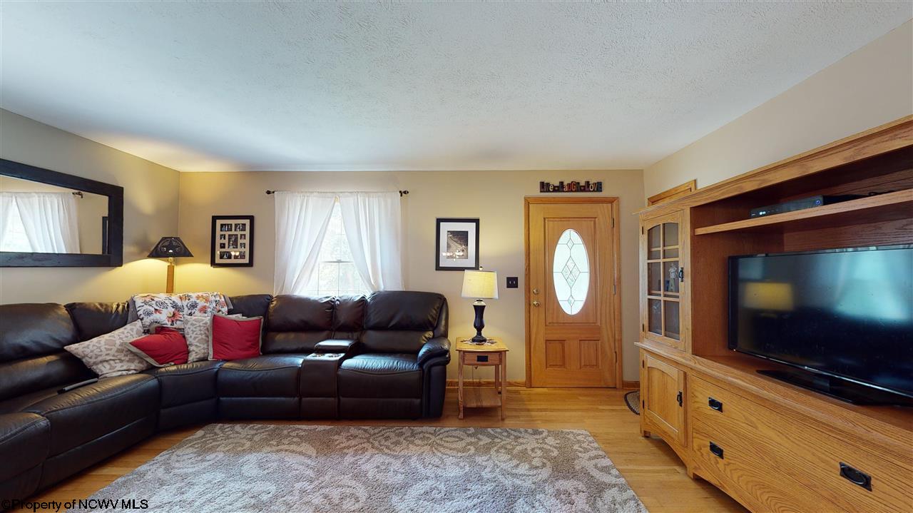 1245 Turner Road Grafton, WV 26354 - Photo 10 of 30 Gallery Image 10