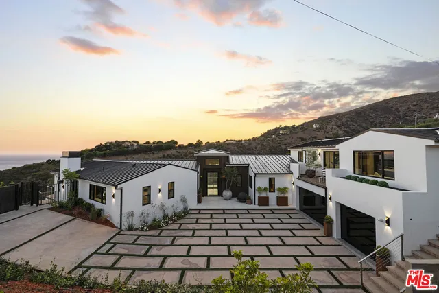 $5,995,000 | 5877 Trancas Canyon Road, Malibu, CA 90265