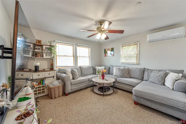 $759,000 | 912 Pacific Street, Lindenhurst, NY 11757