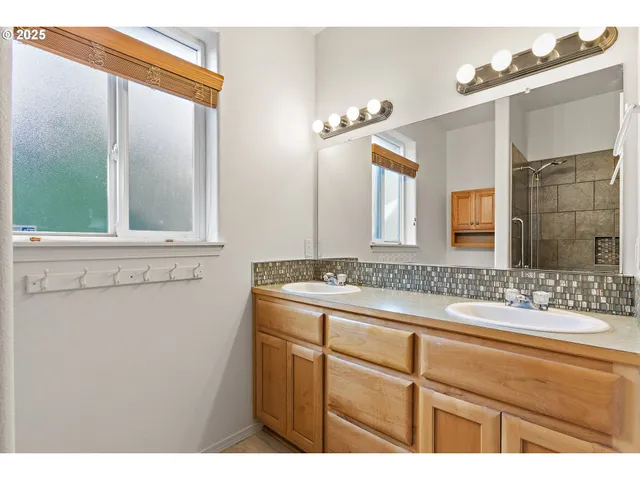 $500,000 | 2812 Northeast 120th Avenue, Vancouver, WA 98682