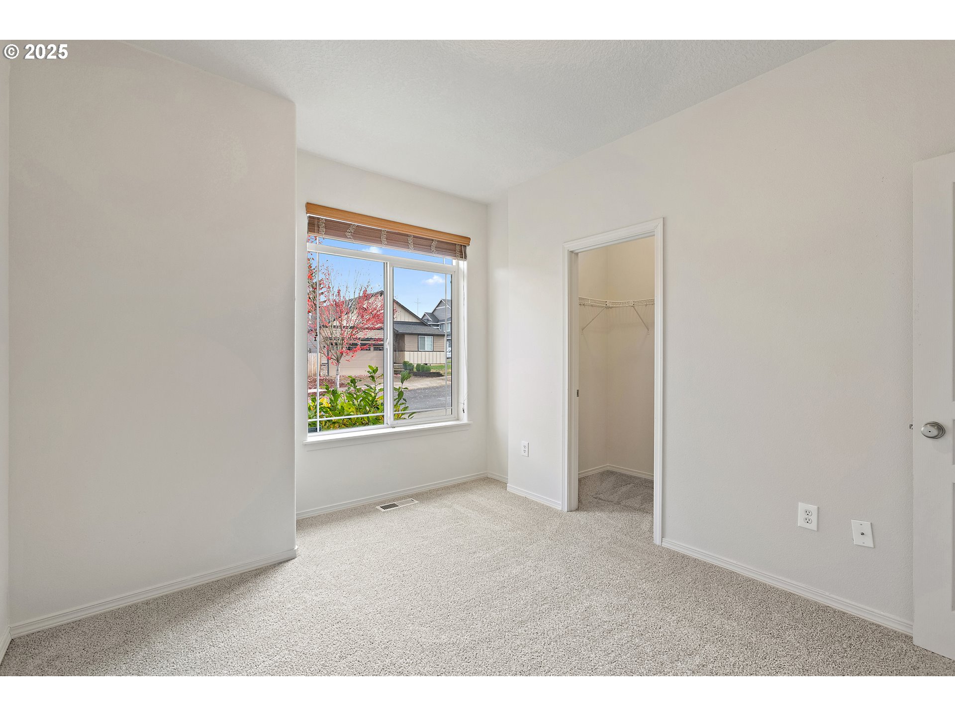 2812 Northeast 120th Avenue Vancouver, WA 98682 - Photo 15 of 27 a view of empty room with window