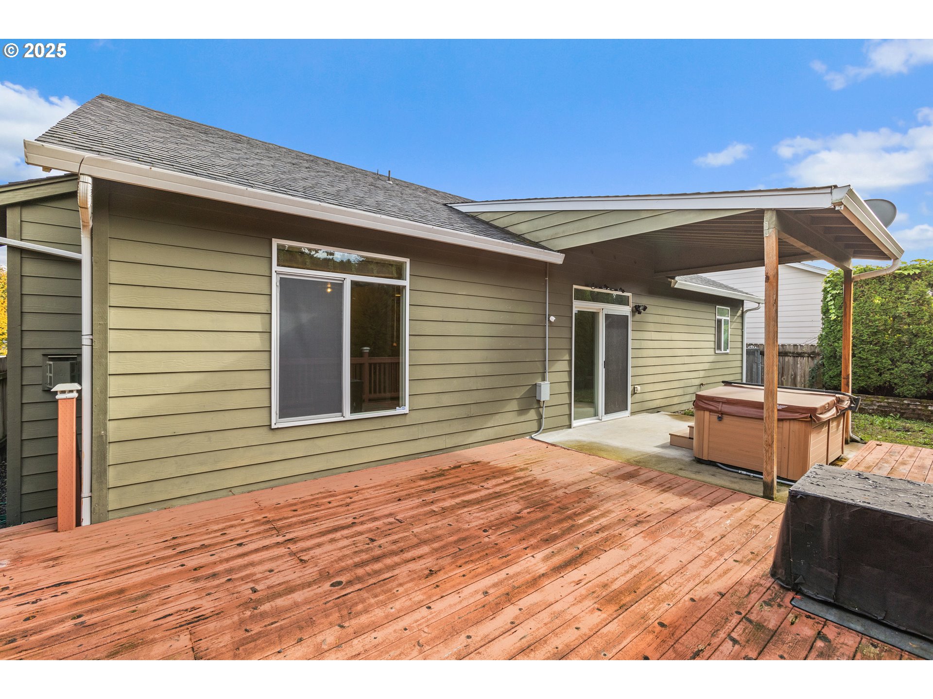 2812 Northeast 120th Avenue Vancouver, WA 98682 - Photo 24 of 27 a house view with a outdoor space