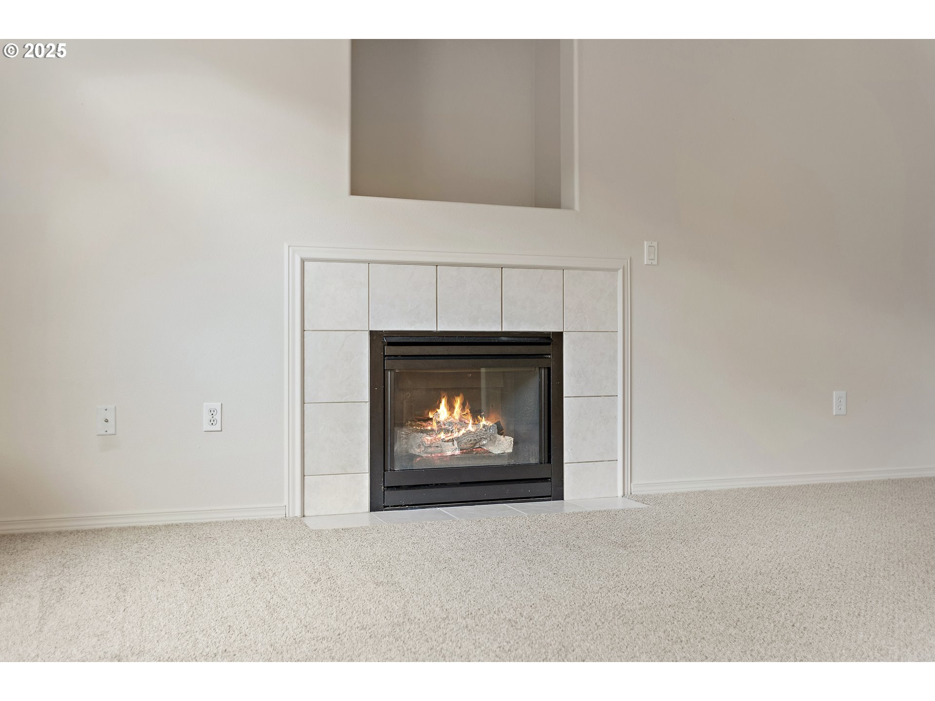 2812 Northeast 120th Avenue Vancouver, WA 98682 - Photo 8 of 27 a living room with a fireplace