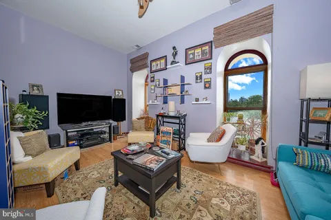 $249,000 | 825 North 29th Street, Unit 4G, Philadelphia, PA 19130