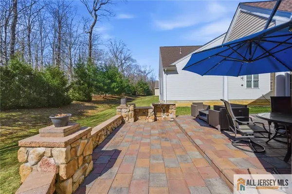 $915,000 | 22 Edgemere Drive, Kendall Park, NJ 08824