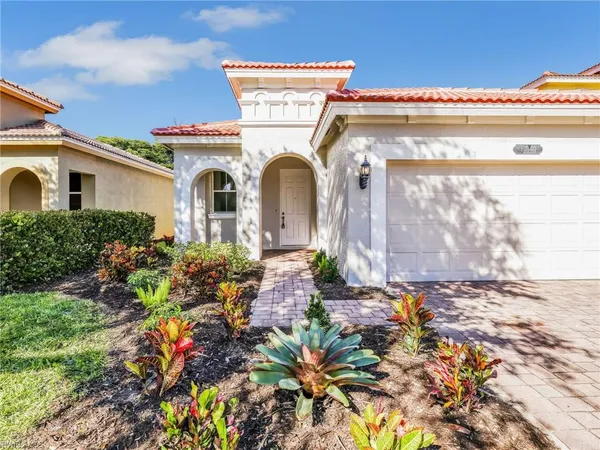 $379,900 | 10140 North Golden Elm Drive, Estero, FL 33928