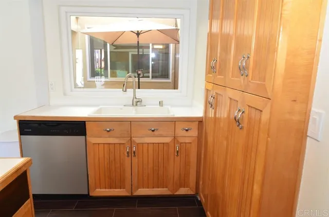 $4,300 | 4637 Park Drive, Unit 3, Carlsbad, CA 92008