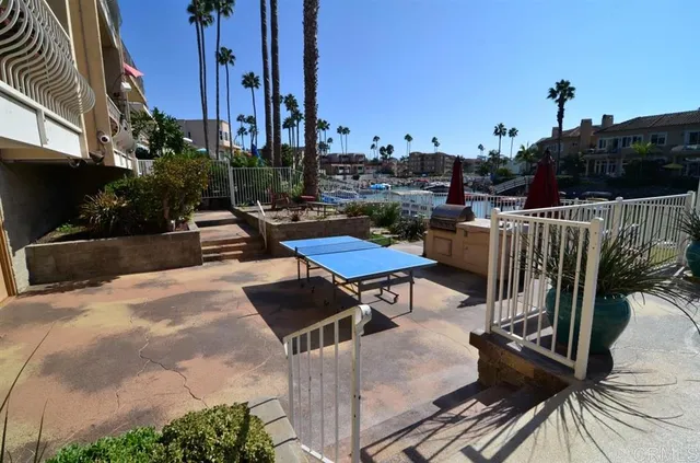 $4,300 | 4637 Park Drive, Unit 3, Carlsbad, CA 92008