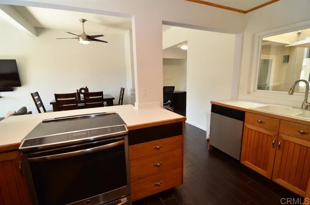 $4,300 | 4637 Park Drive, Unit 3, Carlsbad, CA 92008