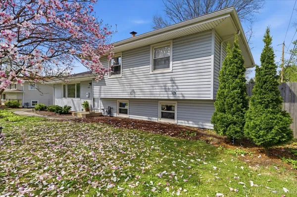 $509,900 | 1209 Laurel Lane, Naperville, IL 60540