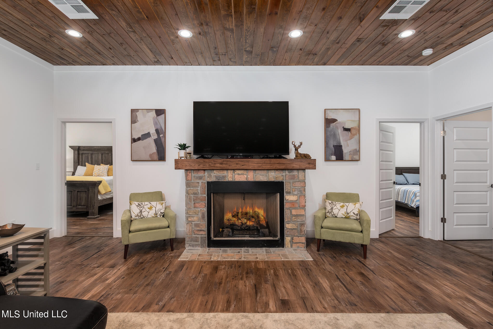 5279 Highway 13 Lumberton, MS 39455 - Photo 14 of 38 Living area
