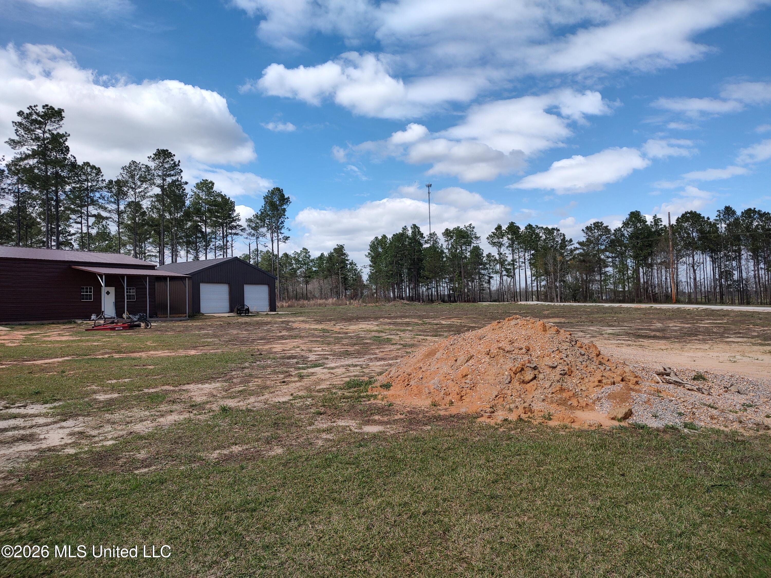 5279 Highway 13 Lumberton, MS 39455 - Photo 8 of 38 Workshop