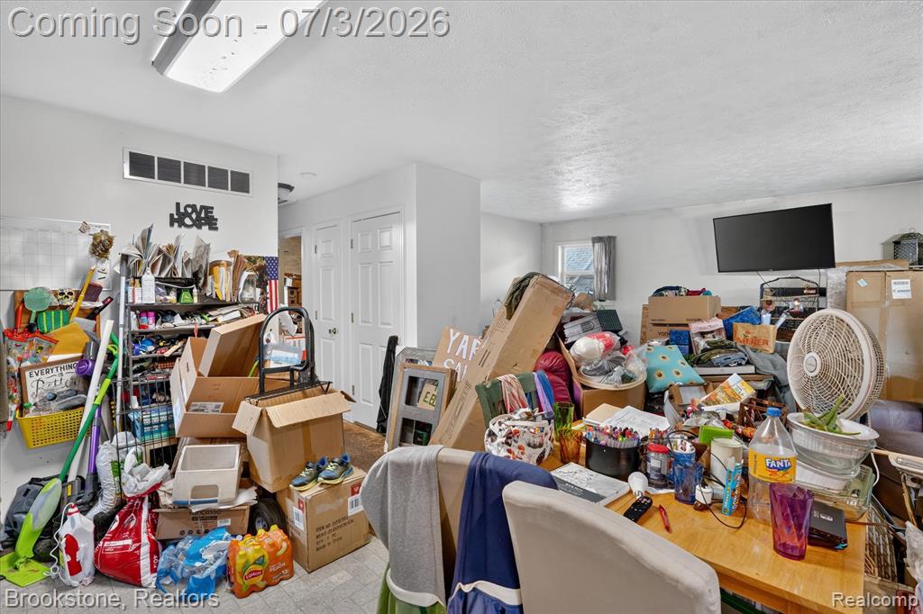 407 East Elizabeth Street Eaton Rapids, MI 48827 - Photo 6 of 29
