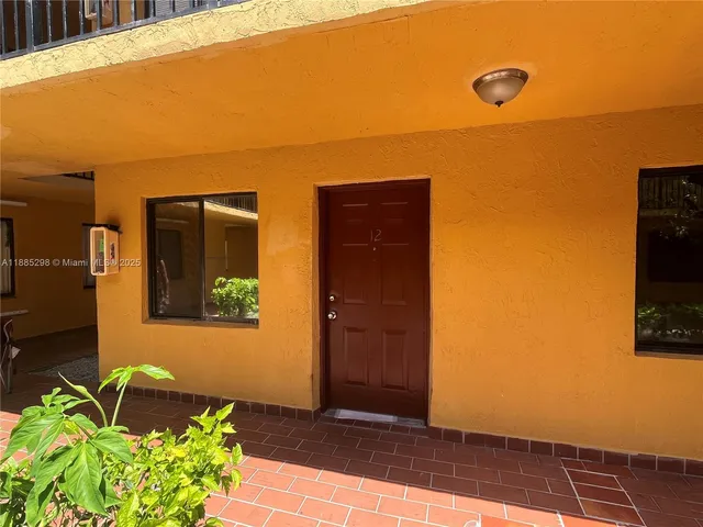 $1,950 | 6278 West 22nd Court, Unit 12, Hialeah, FL 33016