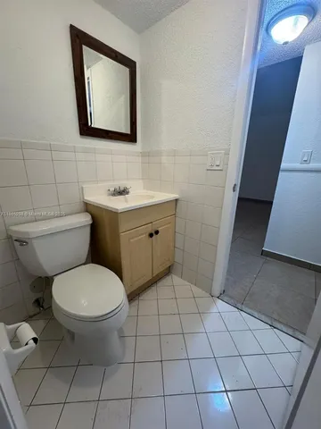 $1,950 | 6278 West 22nd Court, Unit 12, Hialeah, FL 33016
