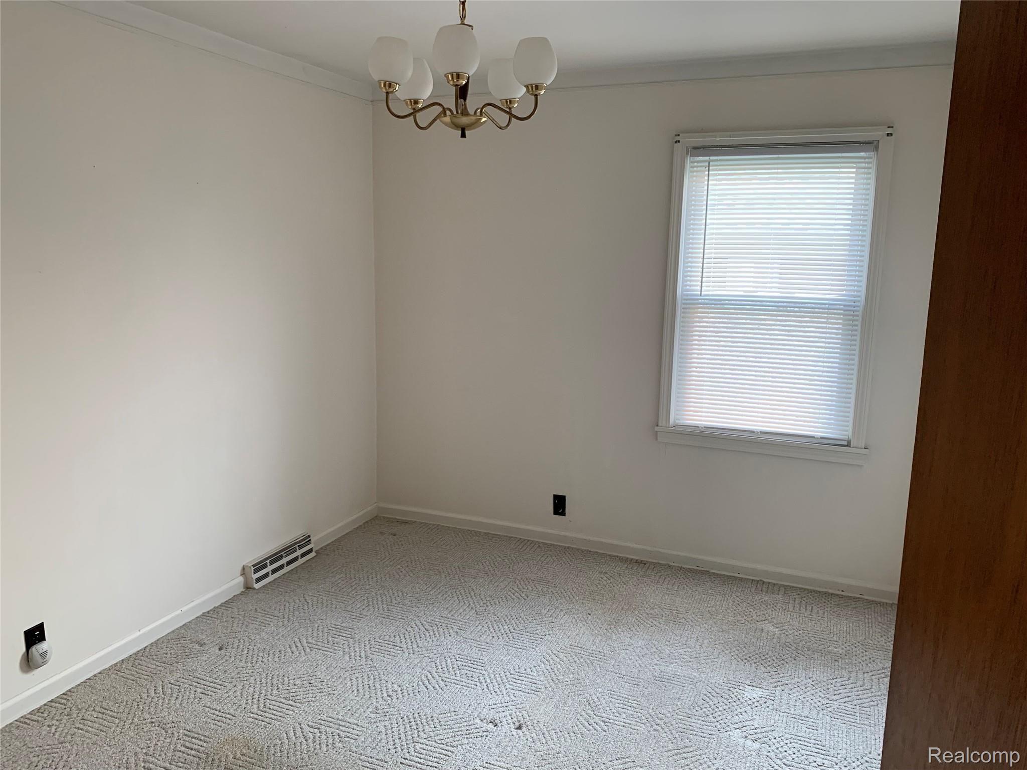 23815 Superior Road Taylor, MI 48180 - Photo 19 of 33 IMG_3254.jpg
