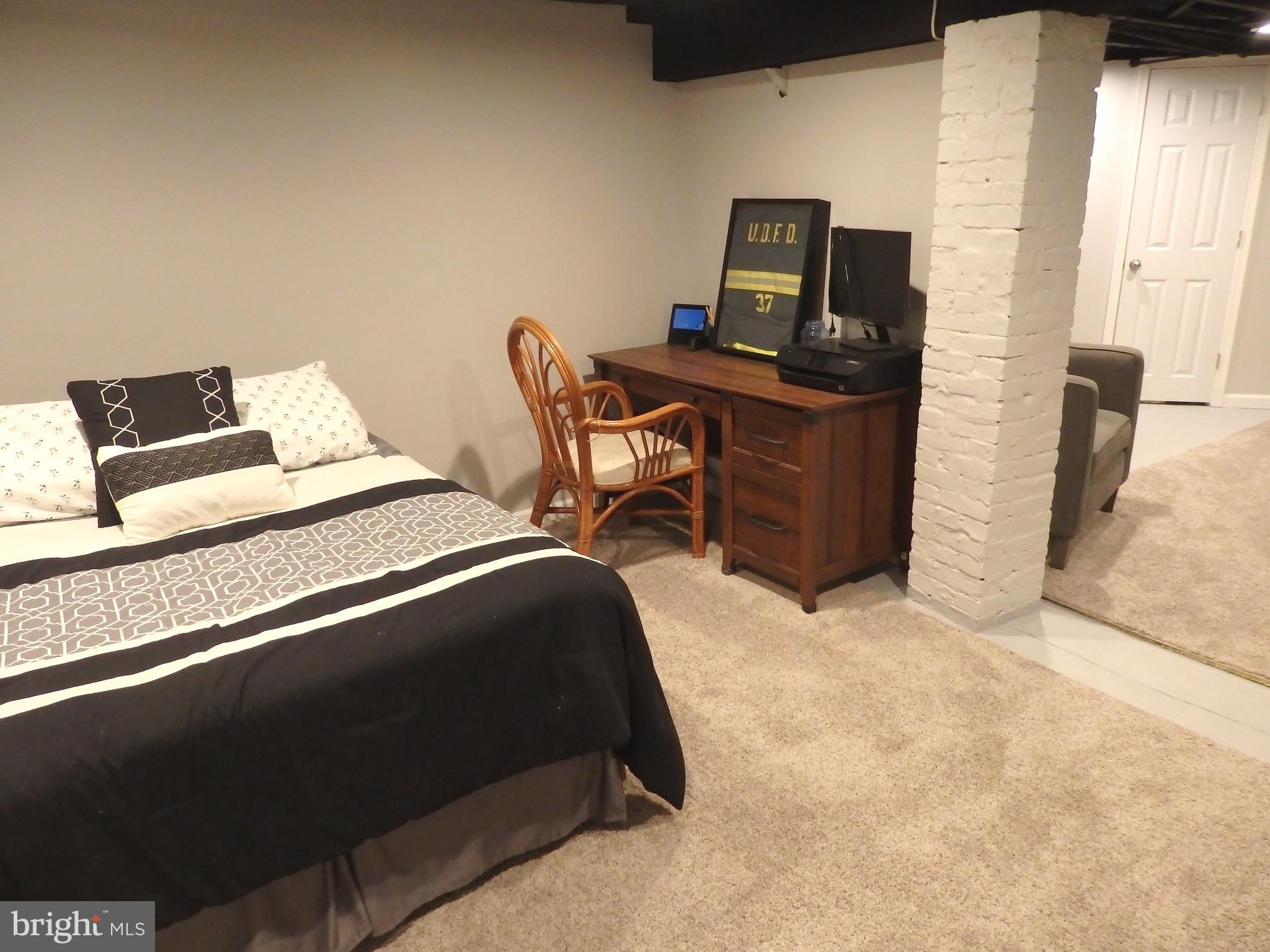 1509 Dickinson Road Havertown, PA 19083 - Photo 17 of 34 Office Area