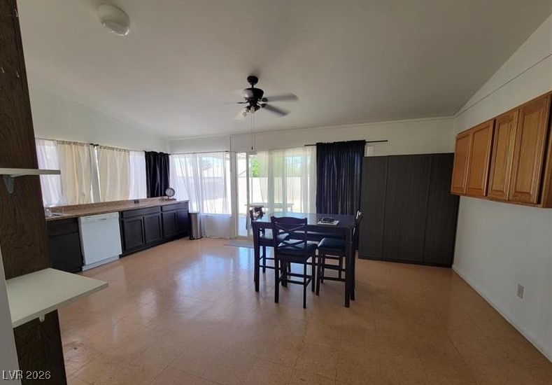 2102 East Russell Road Las Vegas, NV 89119 - Photo 4 of 10