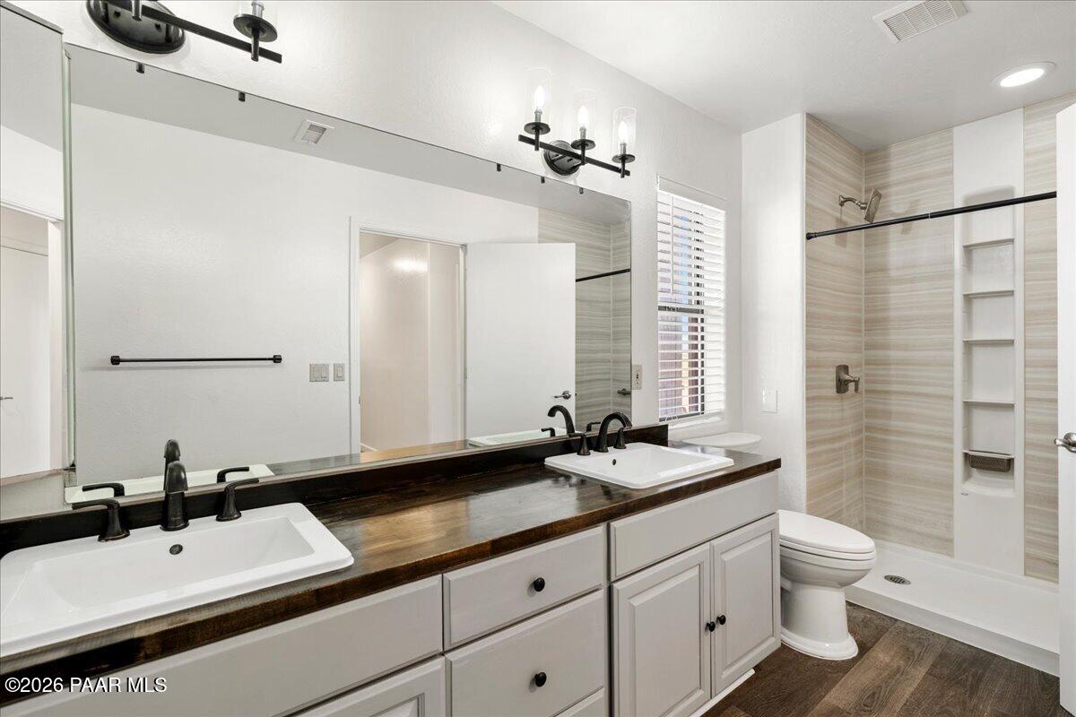 1445 South Table Mountain Road Chino Valley, AZ 86323 - Photo 31 of 73 31-Downstairs Bathroom