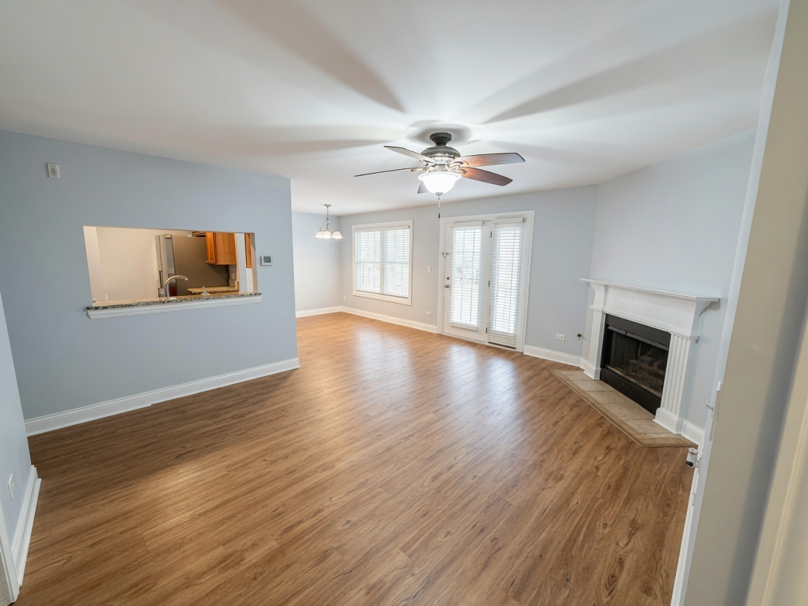 19 Foxcroft Road, Unit 103 Naperville, IL 60565 - Photo 2 of 15