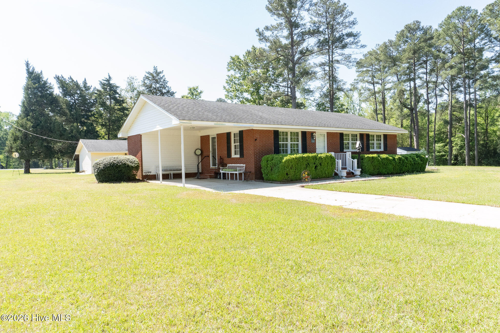 93 Gibson Dairy Road Elizabethtown, NC 28337 - Photo 3 of 23 DSC01844