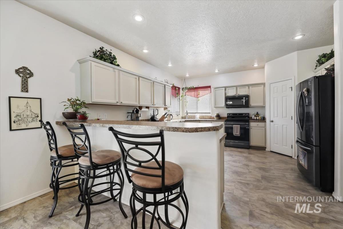 5209 Wallace Way Caldwell, ID 83607 - Photo 15 of 34