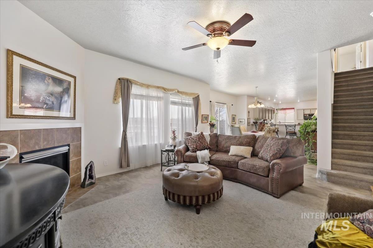 5209 Wallace Way Caldwell, ID 83607 - Photo 8 of 34