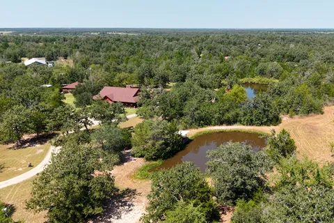 $860,000 | 300 Moss Oak Drive, Somerville, TX 77879