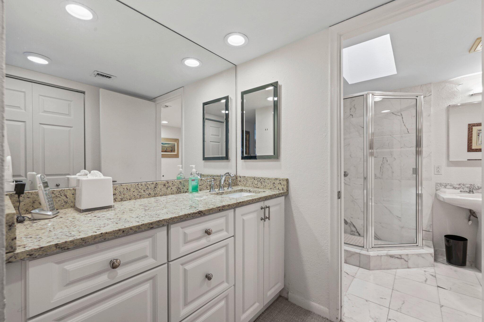 7370 Orangewood Lane, Unit 302 Boca Raton, FL 33433 - Photo 25 of 38 Primary Bath