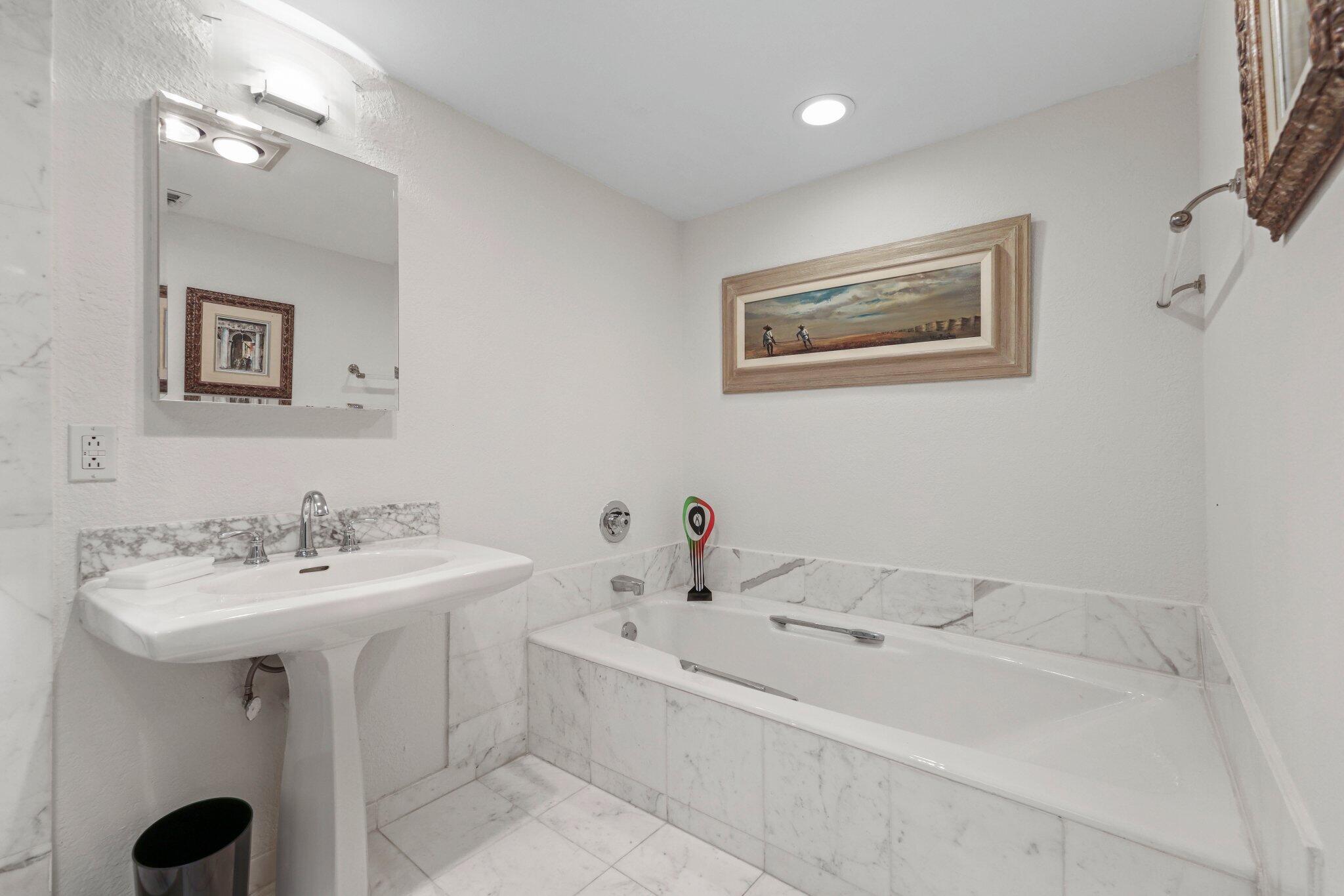 7370 Orangewood Lane, Unit 302 Boca Raton, FL 33433 - Photo 27 of 38 Separate Tub