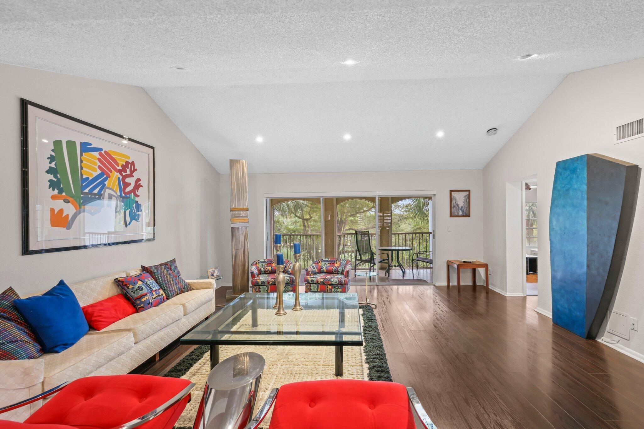 7370 Orangewood Lane, Unit 302 Boca Raton, FL 33433 - Photo 9 of 38 Living Room