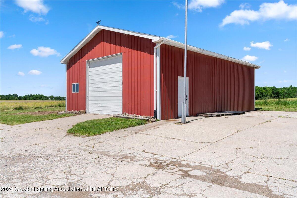 9358 West Cutler Road Eagle, MI 48822 - Photo 4 of 51 38-Media Jett - 36