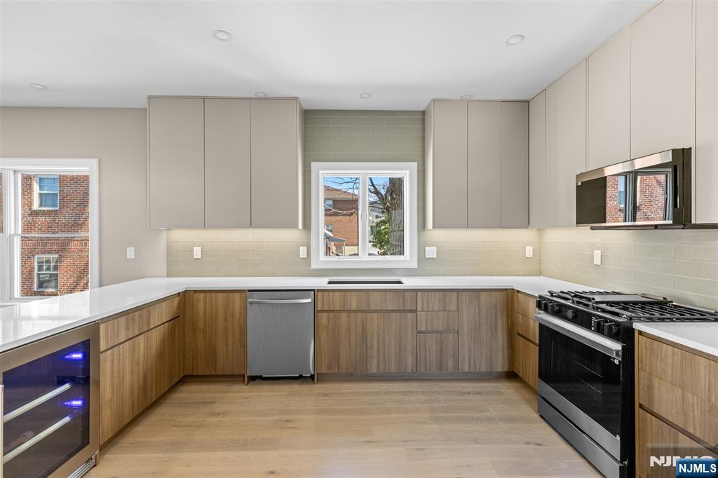 416 North 8th Street Fairview, NJ 07022 - Photo 12 of 45