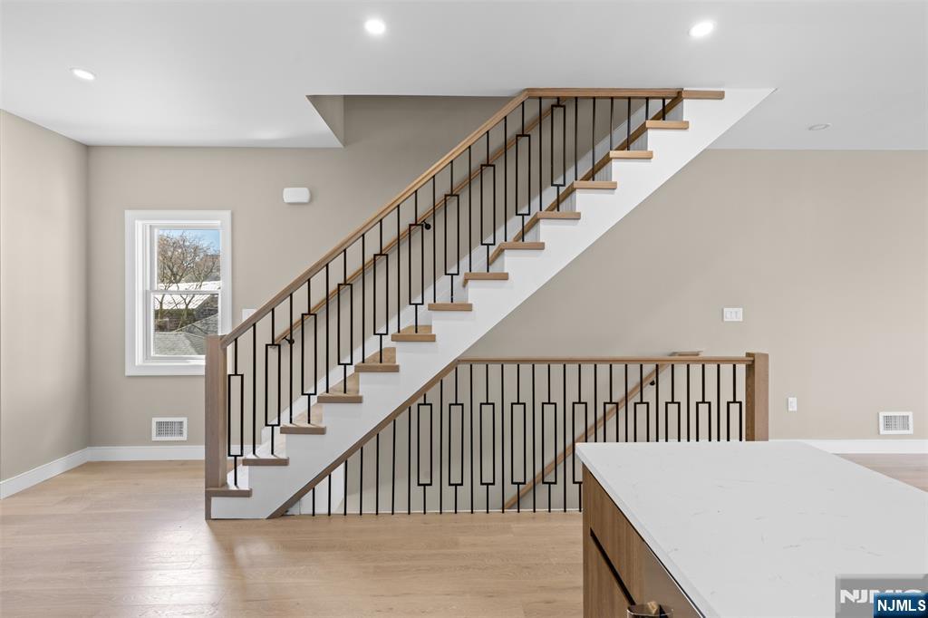 416 North 8th Street Fairview, NJ 07022 - Photo 15 of 45