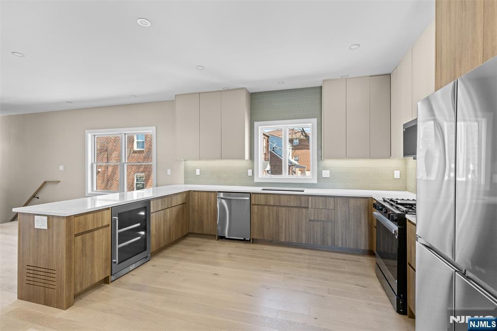 416 North 8th Street Fairview, NJ 07022 - Photo 16 of 45