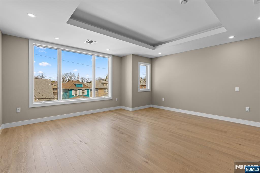 416 North 8th Street Fairview, NJ 07022 - Photo 22 of 45