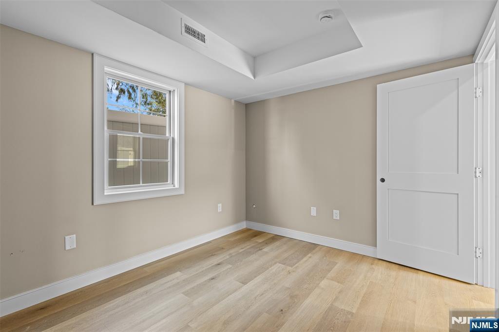 416 North 8th Street Fairview, NJ 07022 - Photo 38 of 45