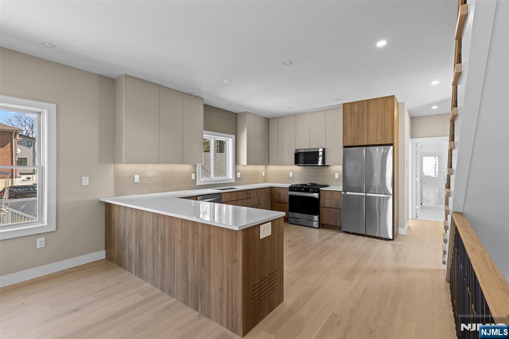 416 North 8th Street Fairview, NJ 07022 - Photo 10 of 45