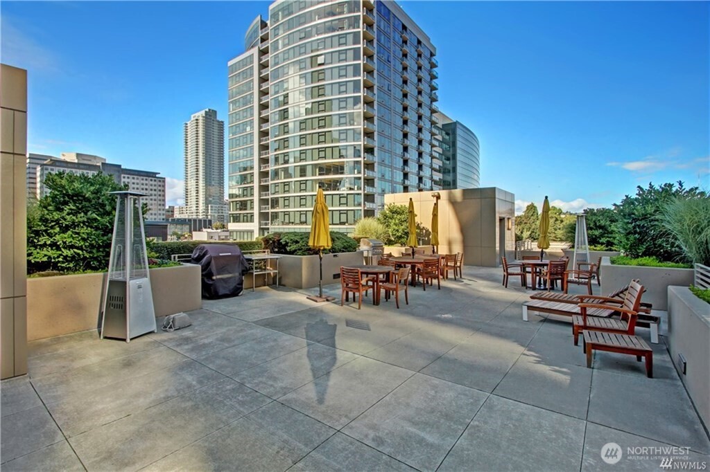 910 Lenora Street, Unit S1404 Seattle, WA 98121 - Photo 11 of 17
