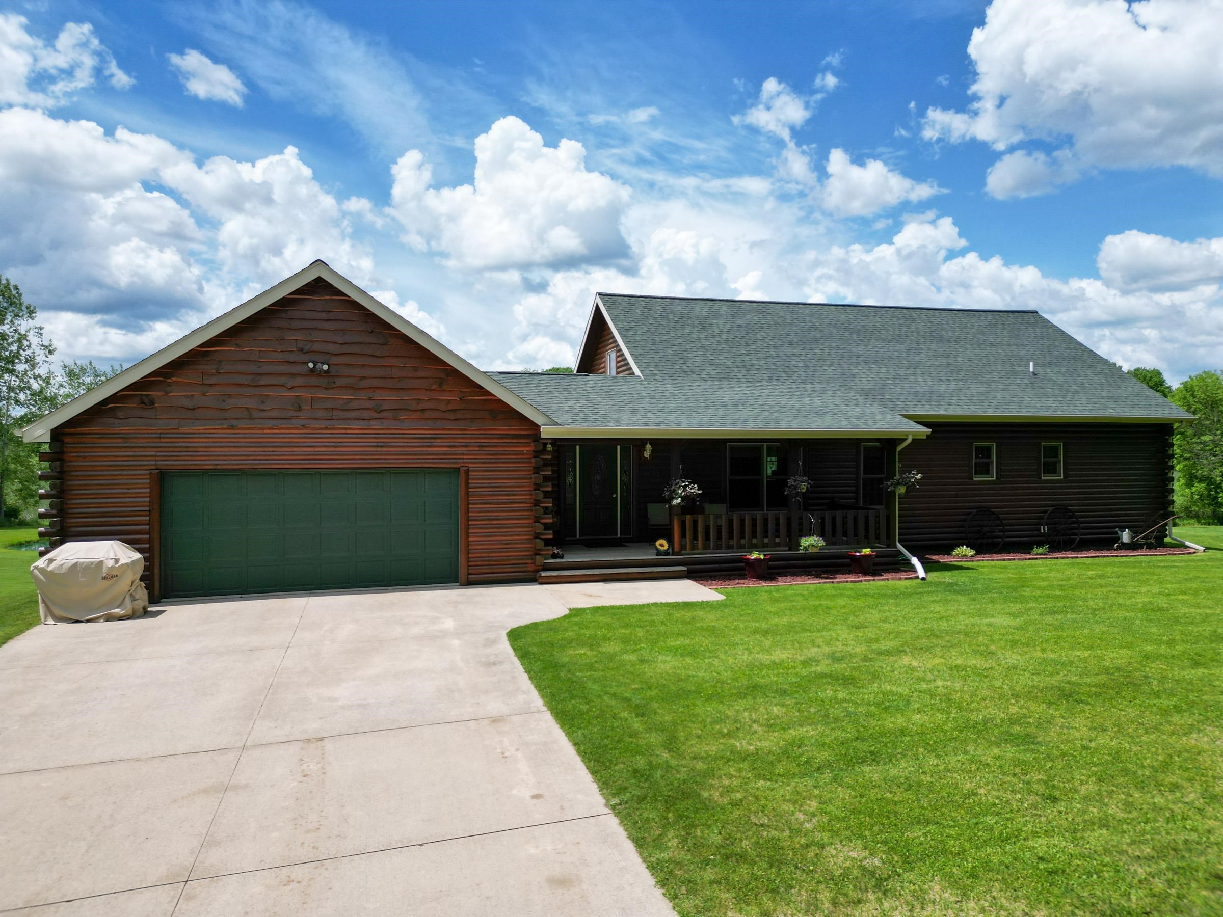 7429 North Rolland Road Lake, MI 48632 - Photo 1 of 41 1922847-696615cf-26dd-455a-be9d-86b94000beb6.JPG