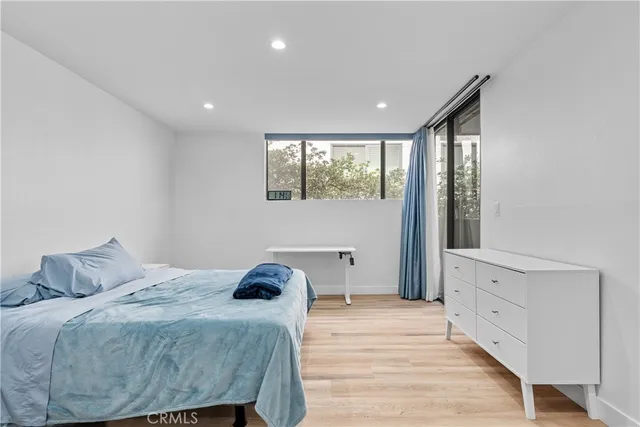 $699,000 | 5325 Lindley Avenue, Unit 106, Tarzana, CA 91356