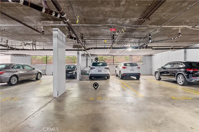 $699,000 | 5325 Lindley Avenue, Unit 106, Tarzana, CA 91356