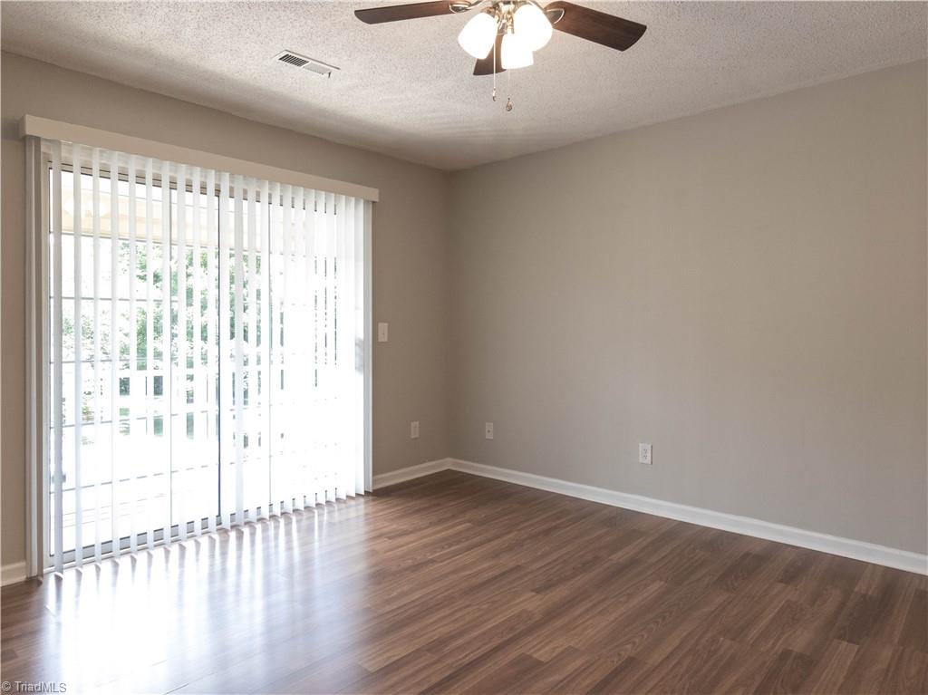 5669 Hornaday Road, Unit H Greensboro, NC 27409 - Photo 4 of 15 Gallery Image 4