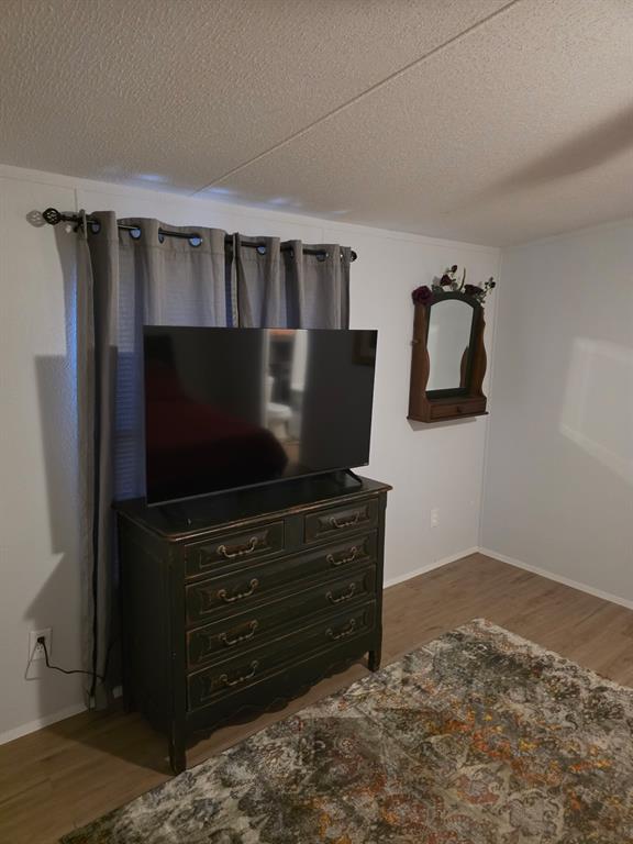 115 Yates Circle Aledo, TX 76008 - Photo 5 of 31 a living room with furniture and flat screen tv