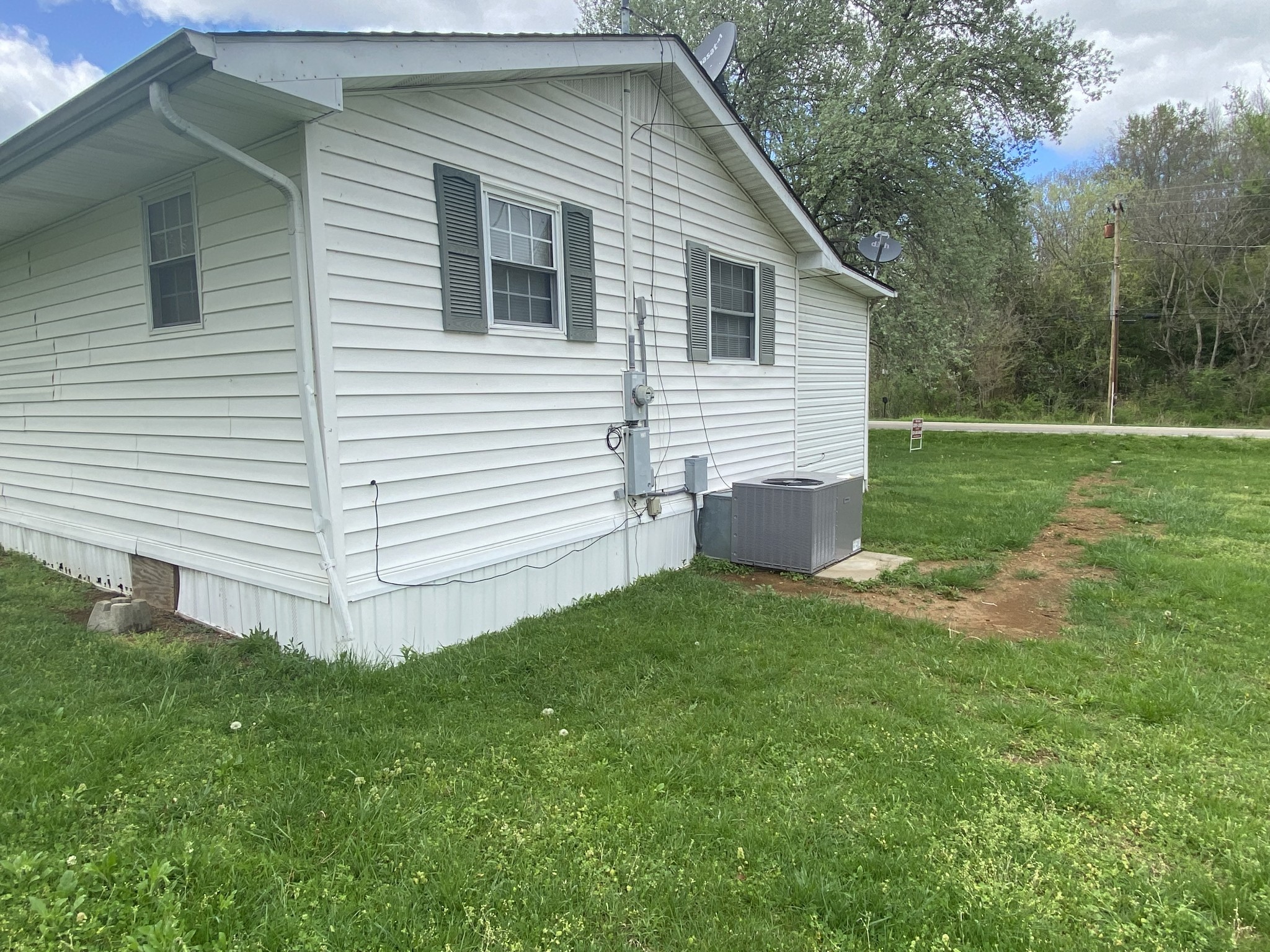 4029 Prospect Elkton Road Prospect, TN 38477 - Photo 20 of 21 a view of a house with a backyard
