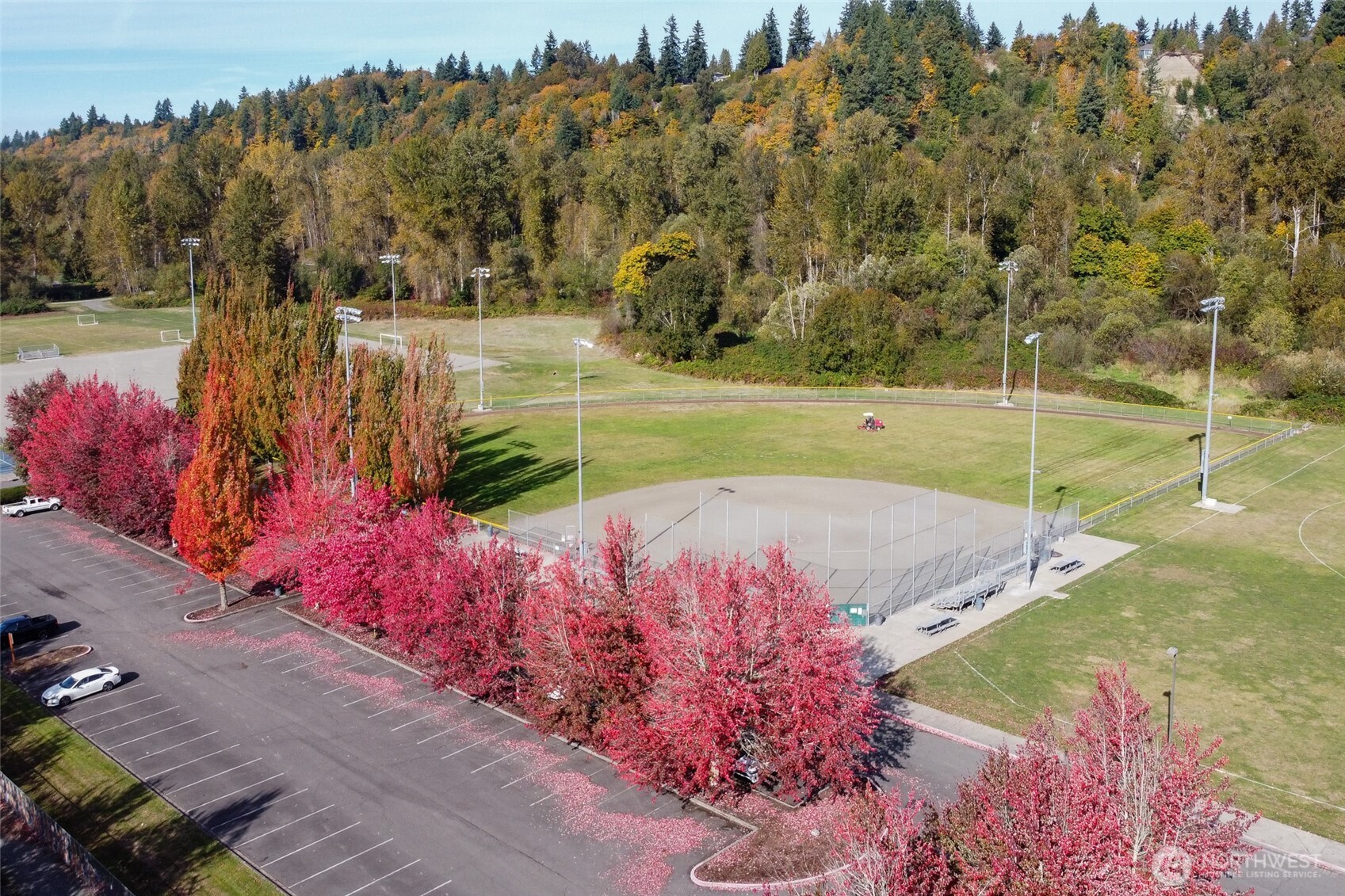16405 Maple Valley Highway, Unit 22 Renton, WA 98058 - Photo 30 of 31 a view of a garden with an outdoor space