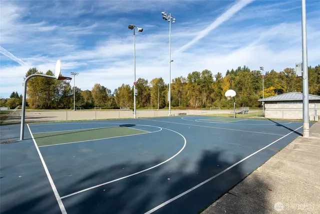 a view of a tennis court