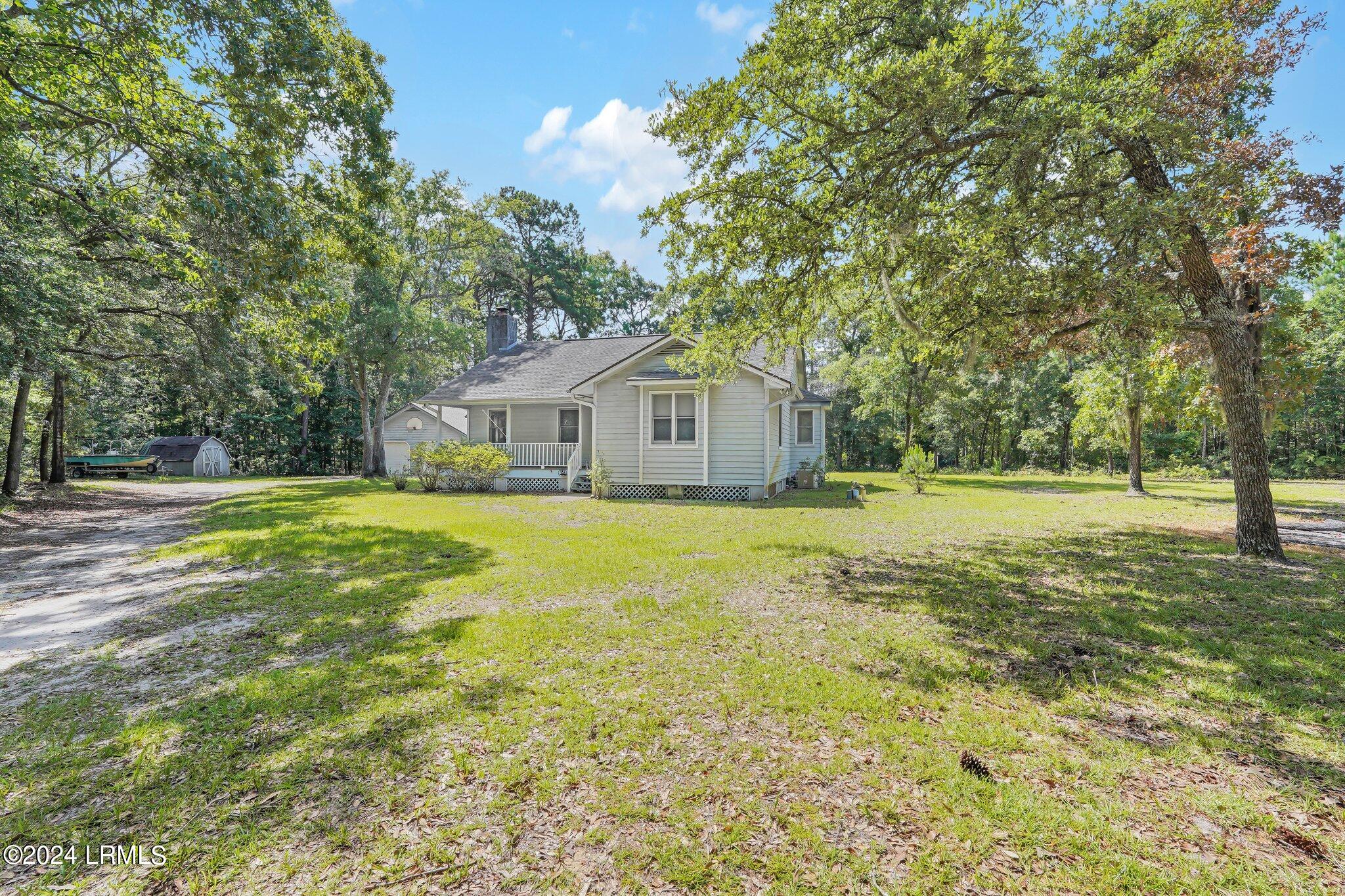 420 Sams Point Road Beaufort, SC 29907 - Photo 5 of 49 5-web-or-mls-DSC07666